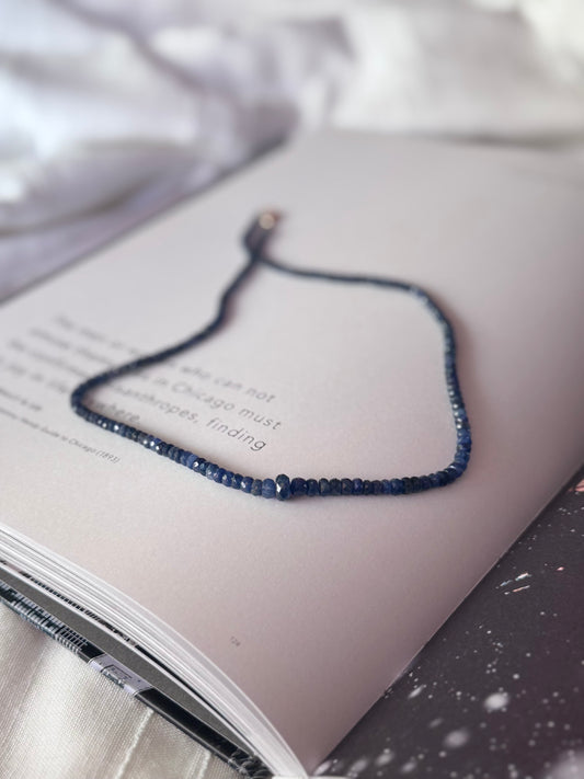 Collar zafiros azules