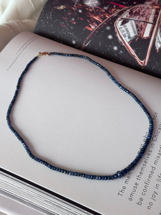Collar zafiros azules